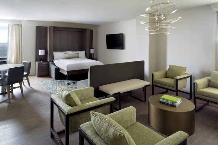 Room 14 of 117
